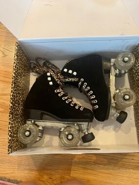 Black Suede Roller Skates with Leopard Laces